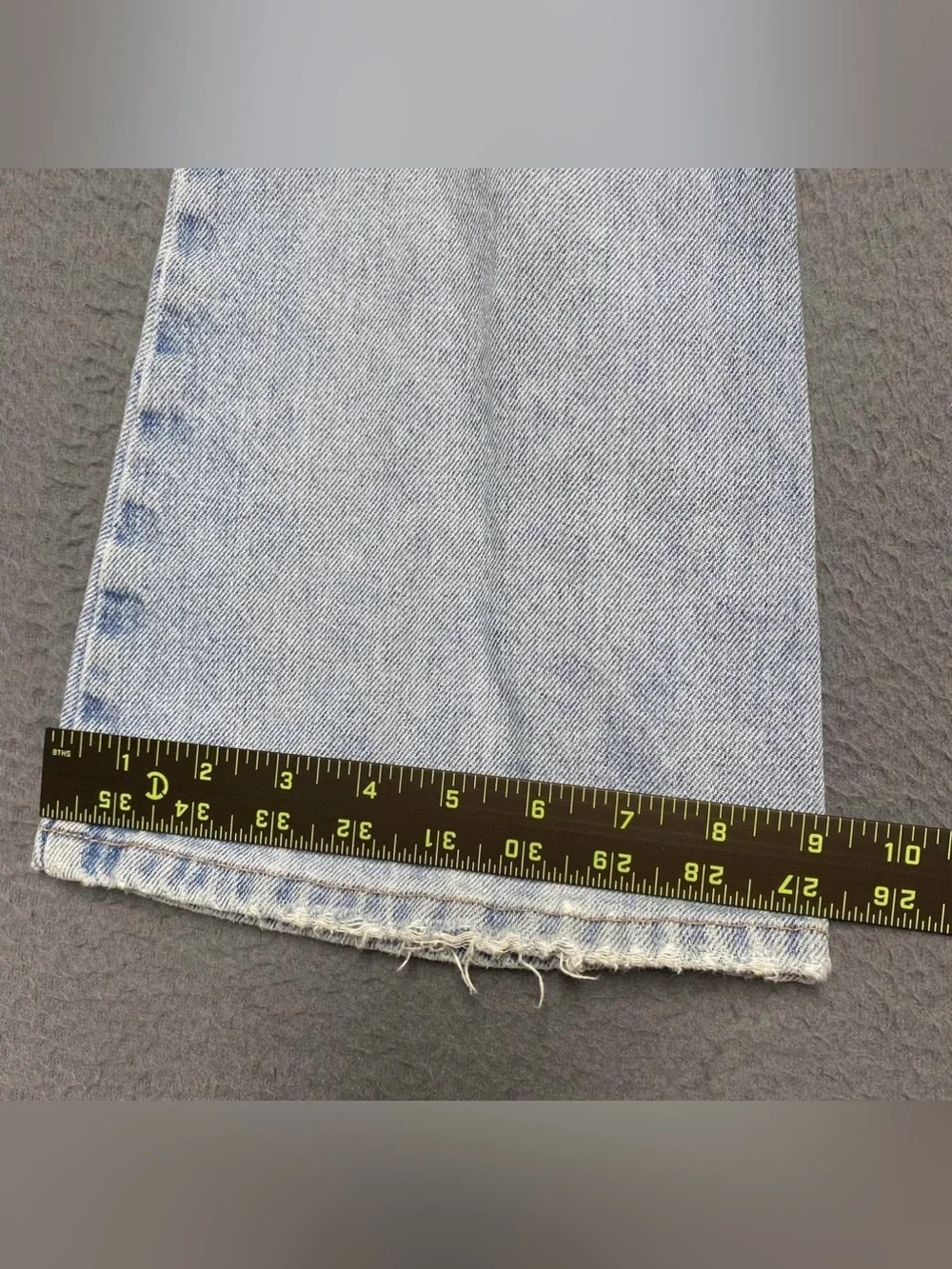 VTG  Kids Mudd Jeans Girls size 8 Blue Light Wash Flared Distressed Embroidered